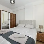 Ufak Street Apartment